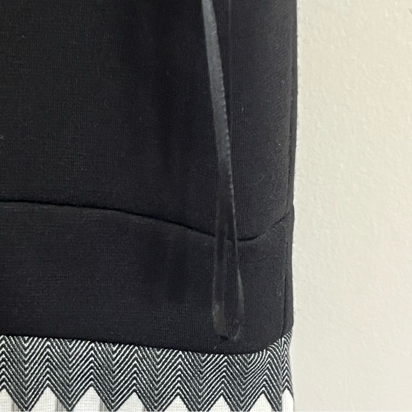 Trina Turk Women's Lilly Sleeveless Asymmetric Shift Dress Size Large - Picture 11 of 14